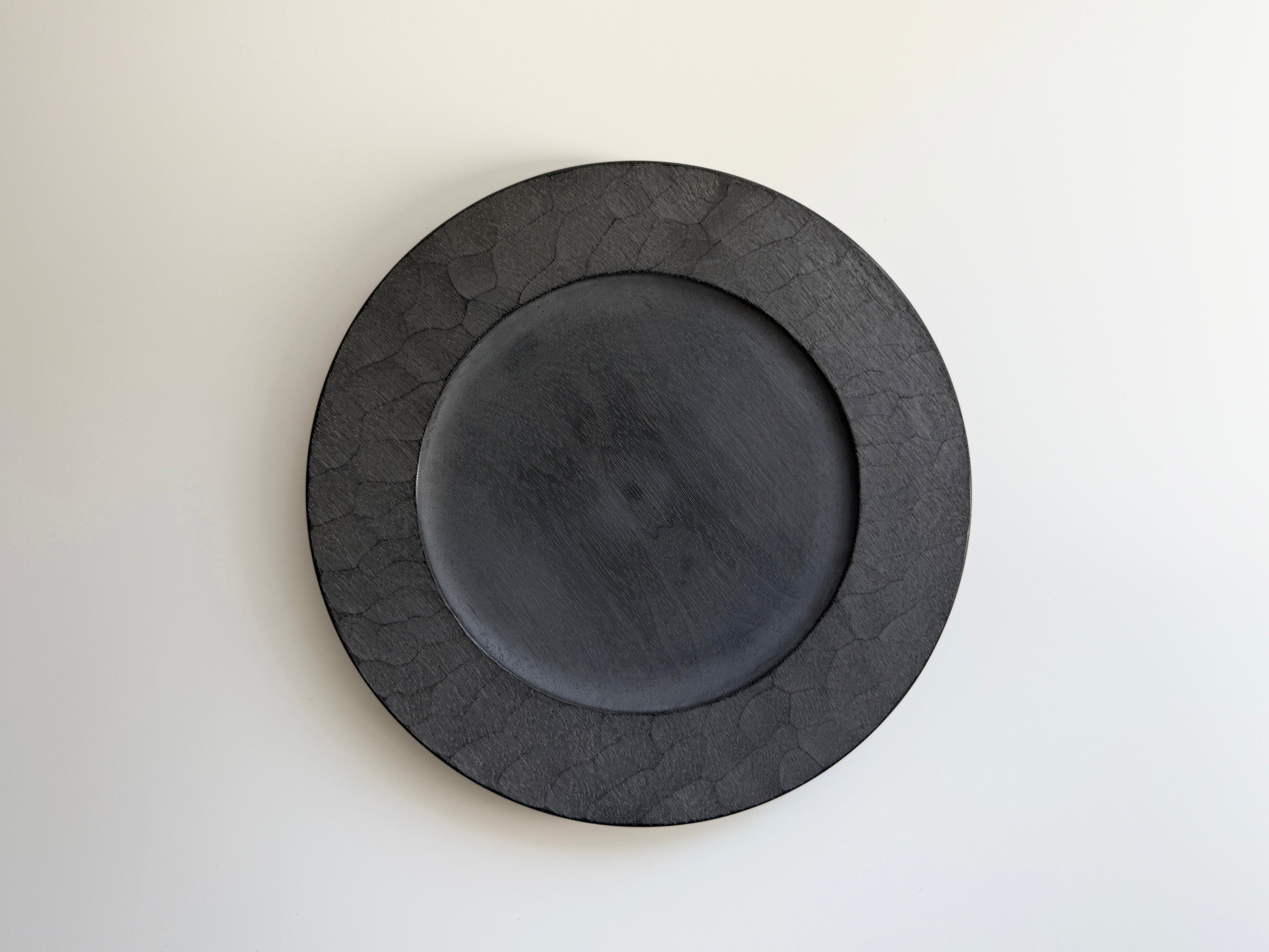 Kinji Yoshida Hand-Carved Urushi Wooden Rim Plate – Luxury