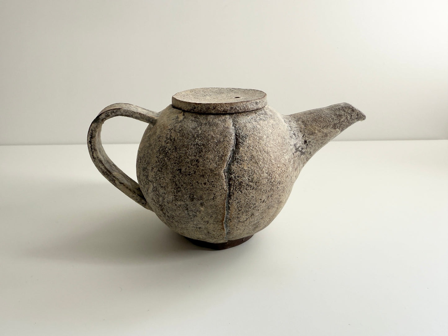 Taeko Kajihara (梶原妙子) Teapot - reddish tone