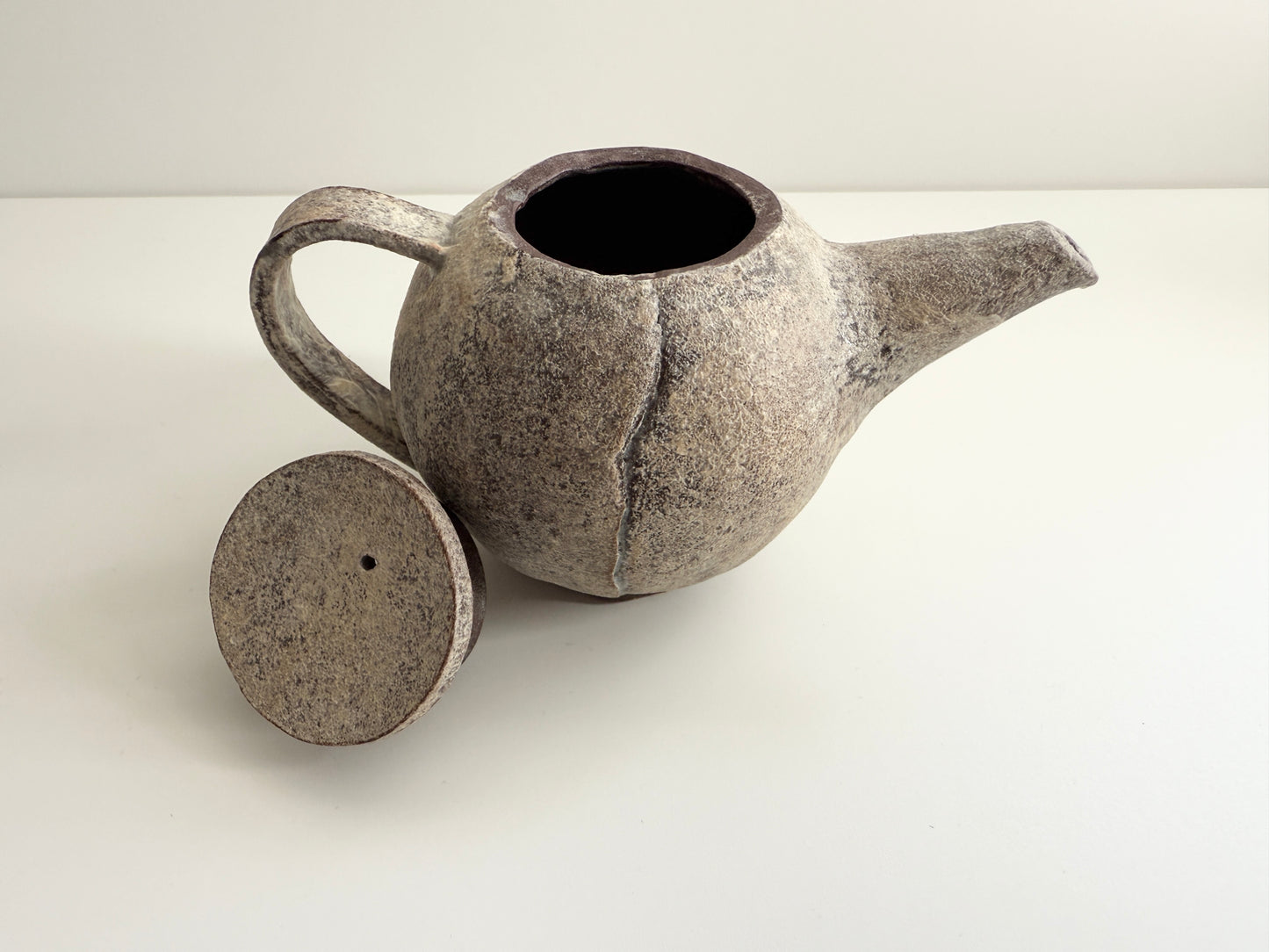 Taeko Kajihara (梶原妙子) Teapot - reddish tone