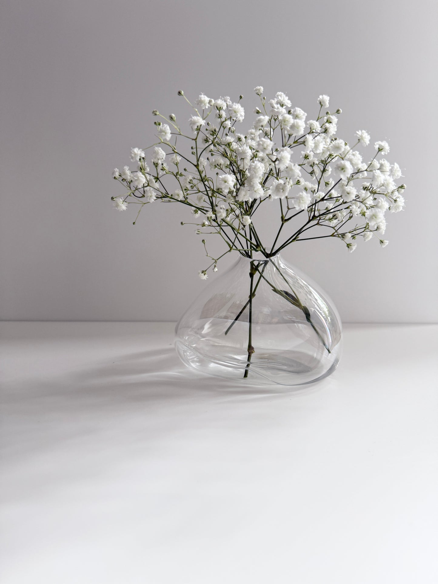 Minako Aiba(饗庭三七子)Artisanal Glass Flower Vase