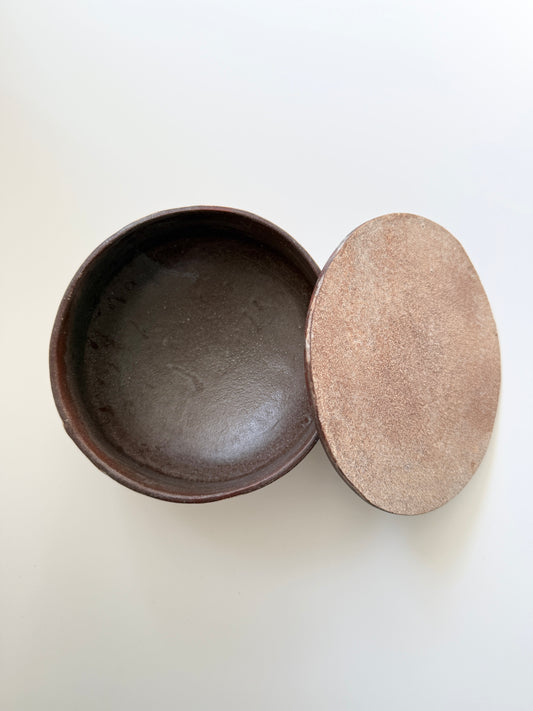 Taeko Kjihara (梶原妙子) Handmade Small Lidded Bowl