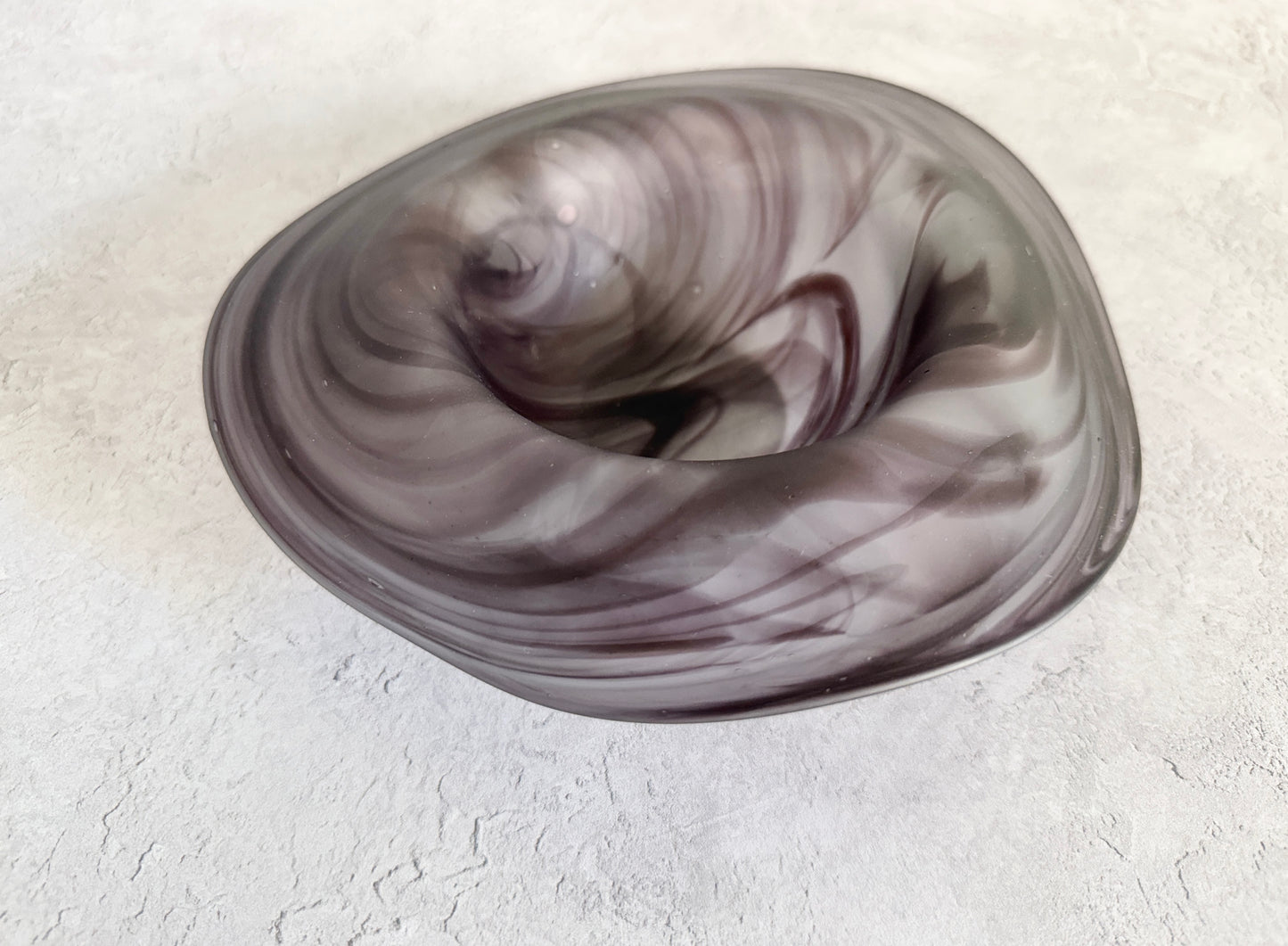 Minako Aiba(饗庭三七子)Handmade Glass Matte Rim Plate
