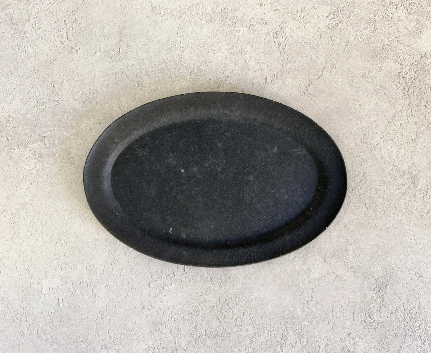 Gengo Furukawa (フルカワゲンゴ) Handmade Ceramic Oval Plate