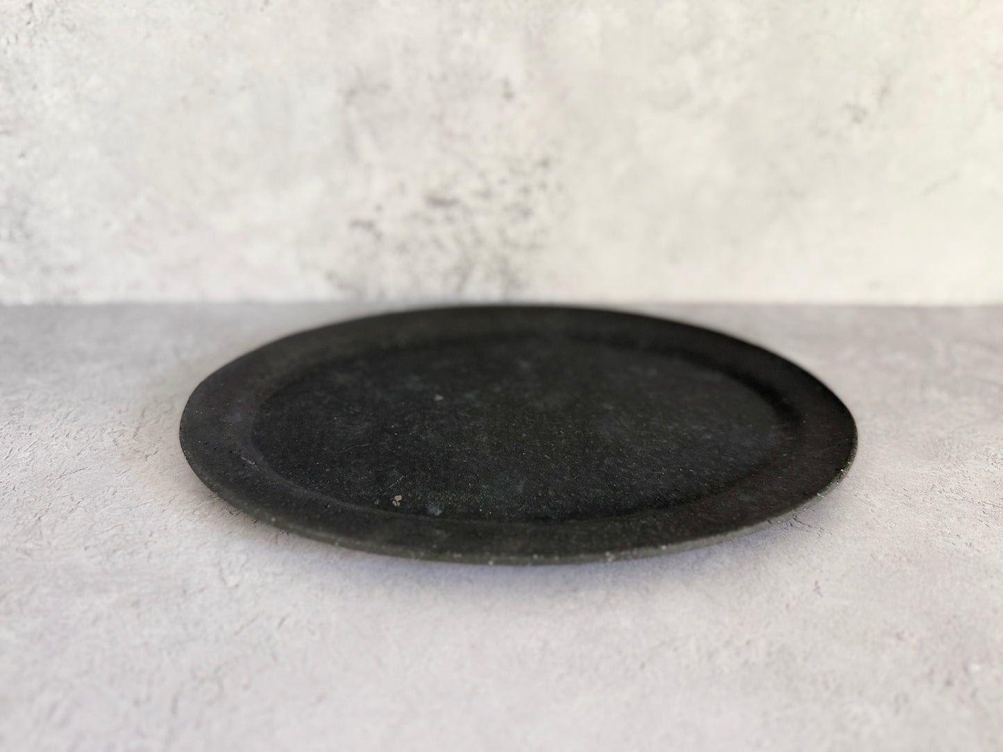 Gengo Furukawa (フルカワゲンゴ) Handmade Ceramic Oval Plate