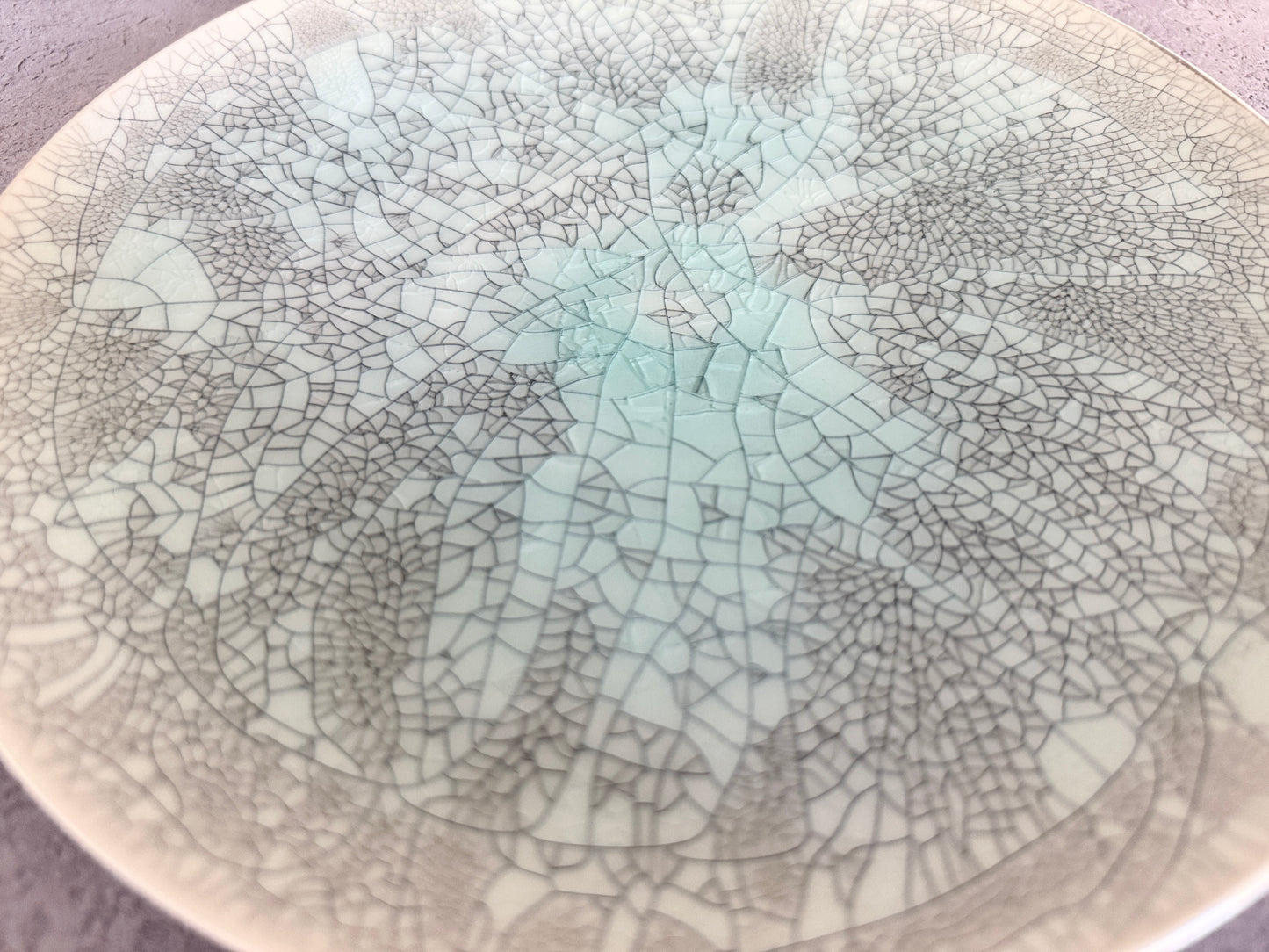 Saeko Fujiuchi(藤内紗惠子) Handmade Porcelain Plate