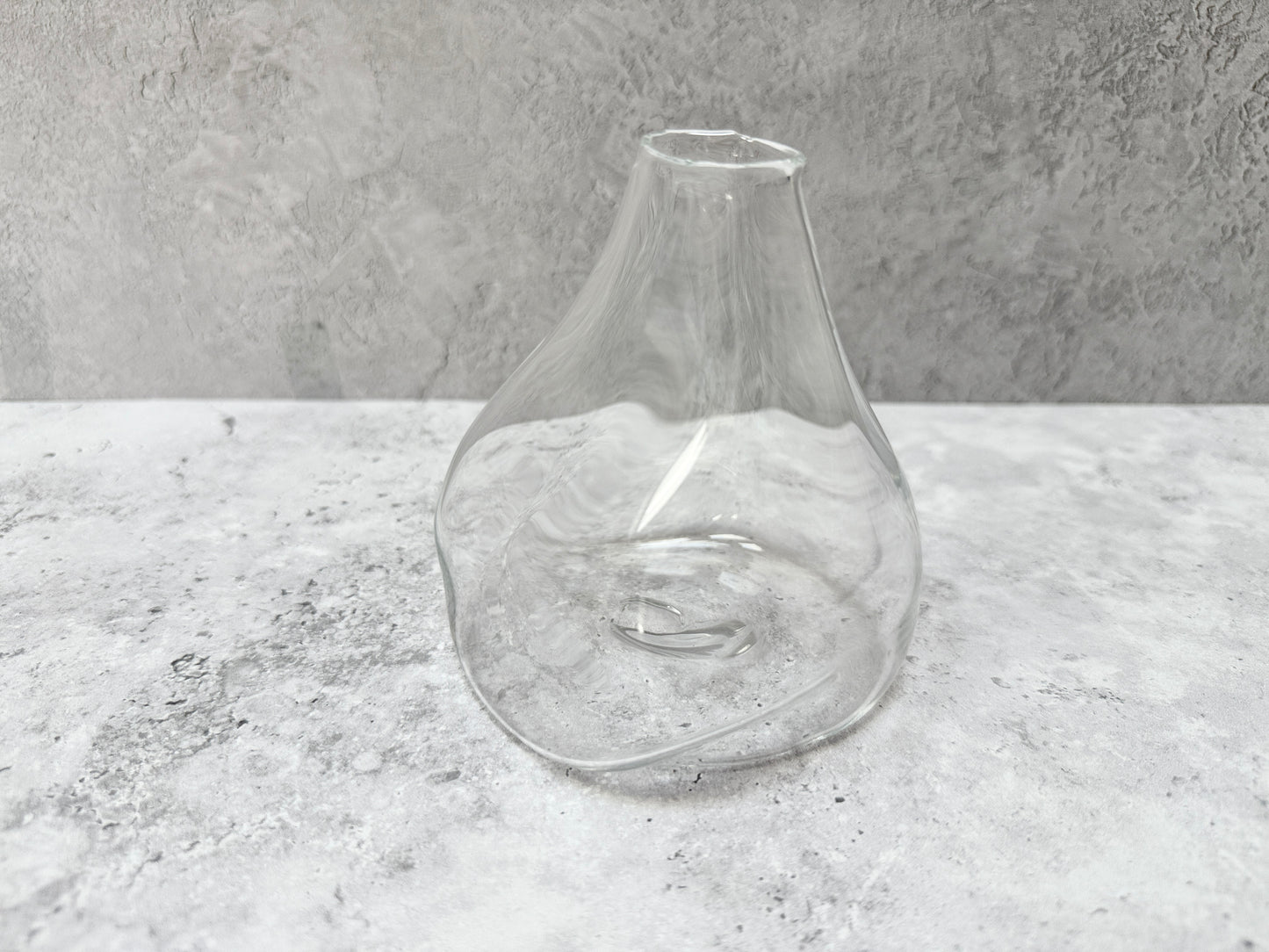 Minako Aiba(饗庭三七子)Handmade Glass Flower vase