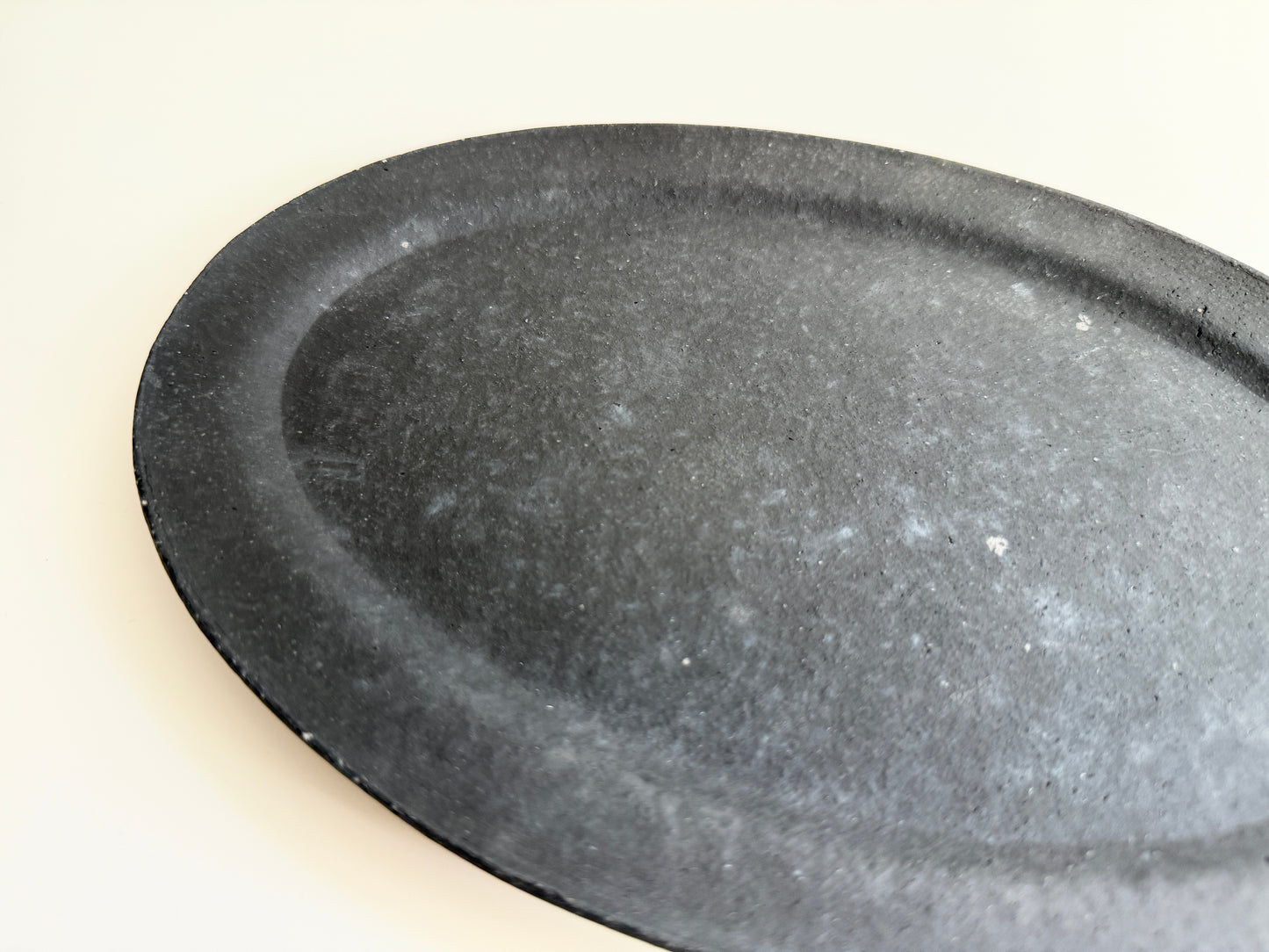 Gengo Furukawa (フルカワゲンゴ) Handmade Ceramic Oval Plate