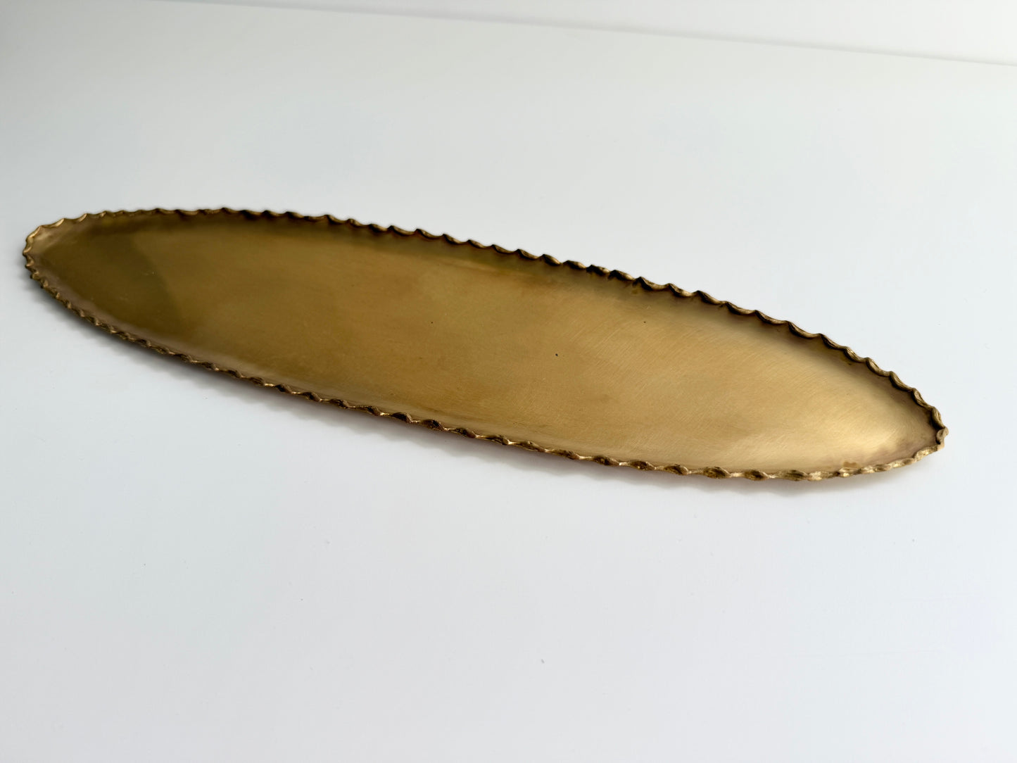 Nagako Fujita (藤田永子) Artisanal Brass Oval Plate