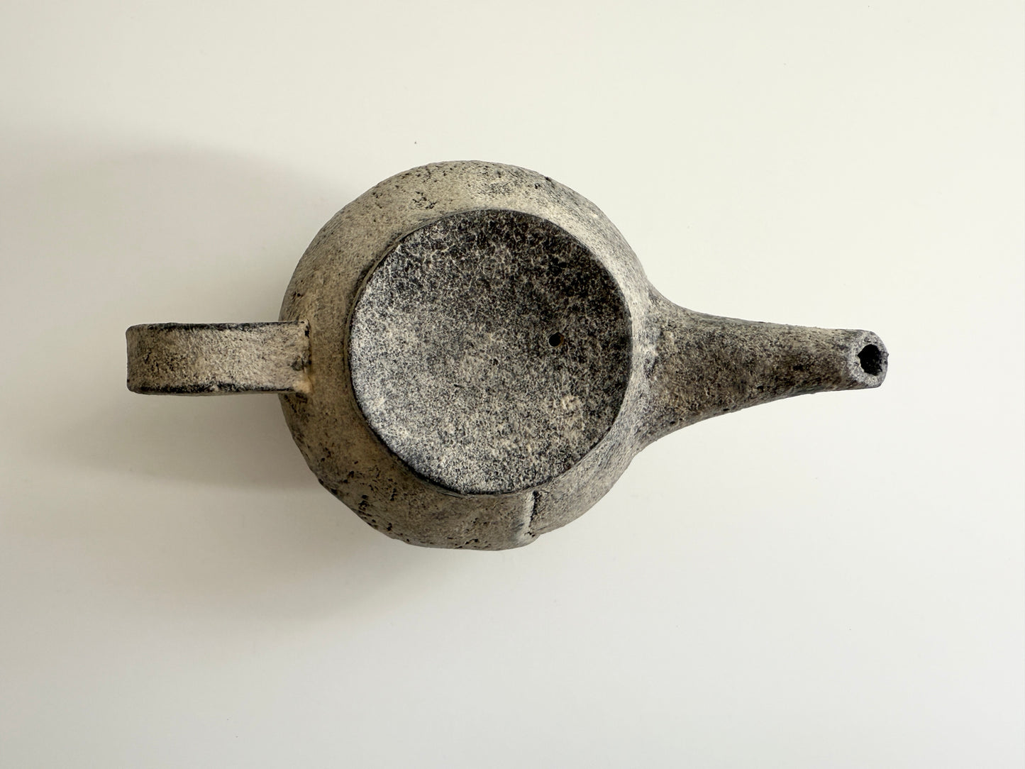 Taeko Kajihara (梶原妙子) Teapot- bluish tone